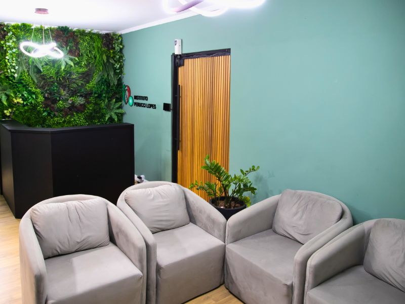 Sala de Pilates com aparelhos no Instituto Perucci Lopes em Osasco